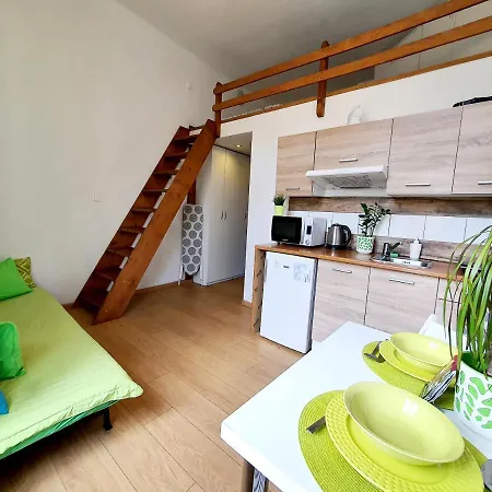 Cool Apartment *